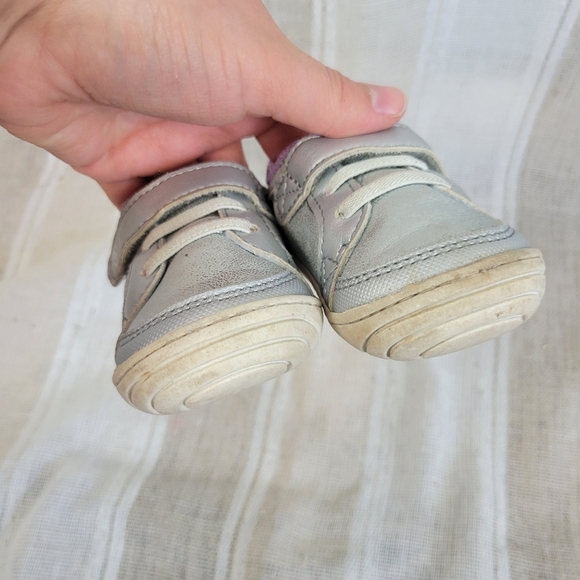 Stride Rite Velcro Slip On Aubrey‎ Sneakers Gray Purple Size Baby Toddler 3 - Picture 3 of 9